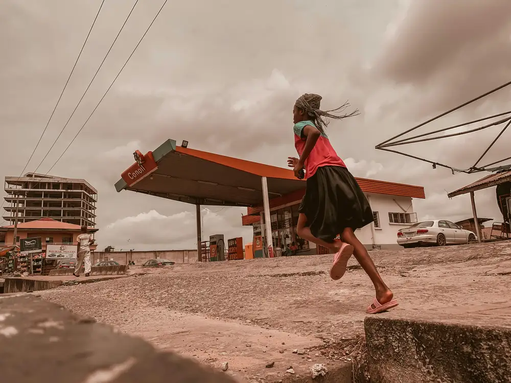 girl running