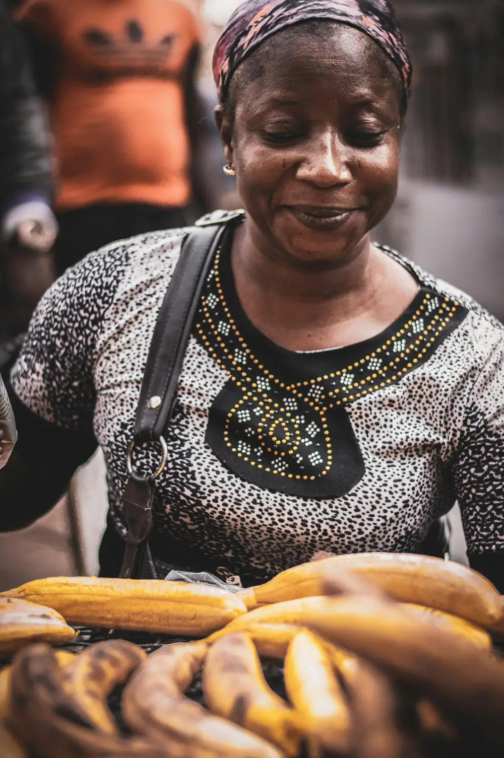 smilling market woman