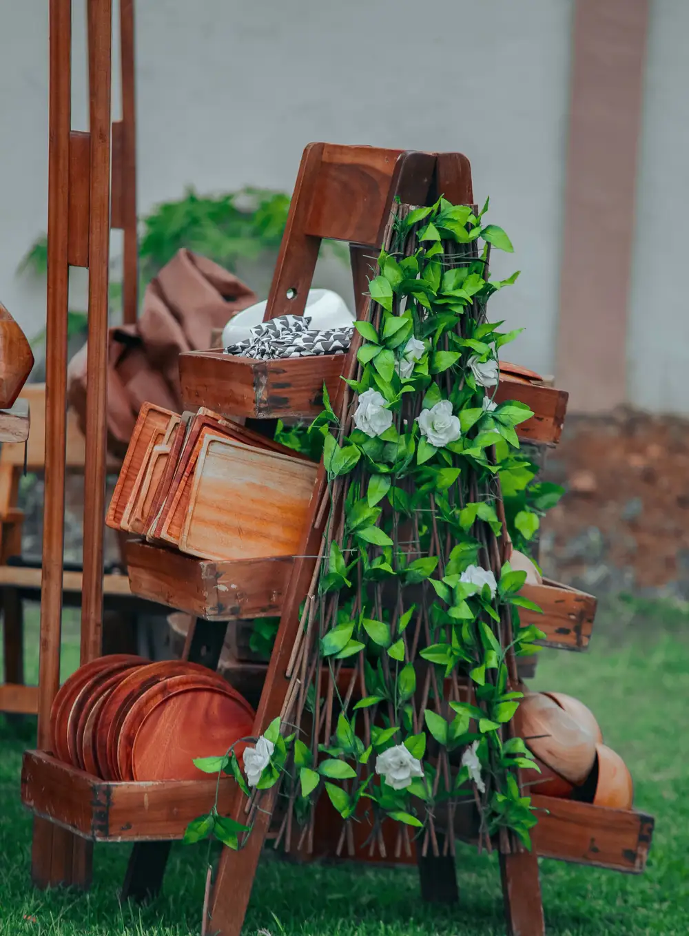 Rack of wooden plates