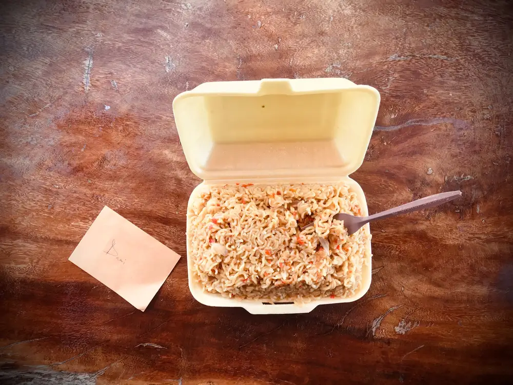 Pack of noodles with a note