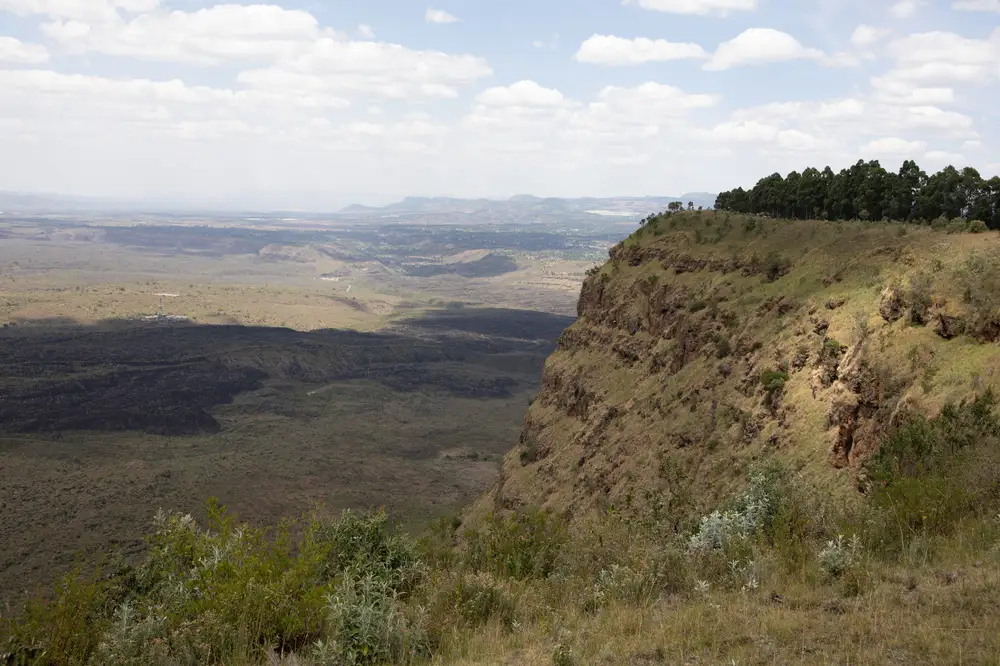 Overview of Kenya's Menengai crater