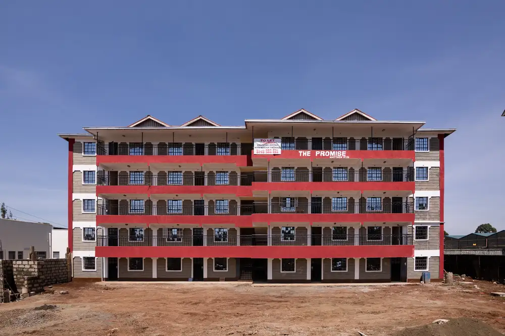 Habitable storey building apartments
