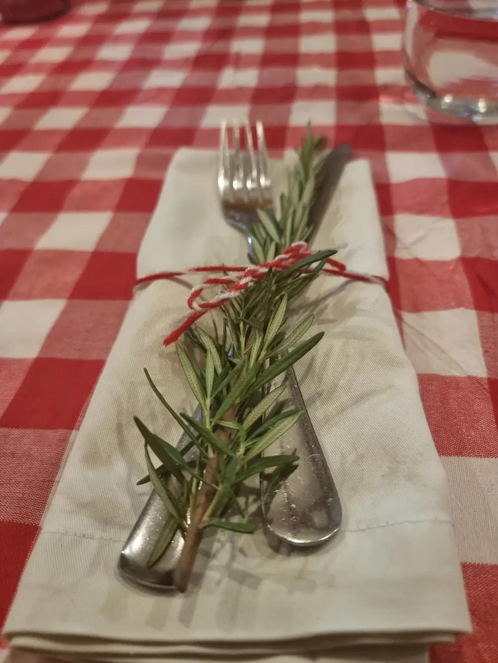 A decorated cutlery