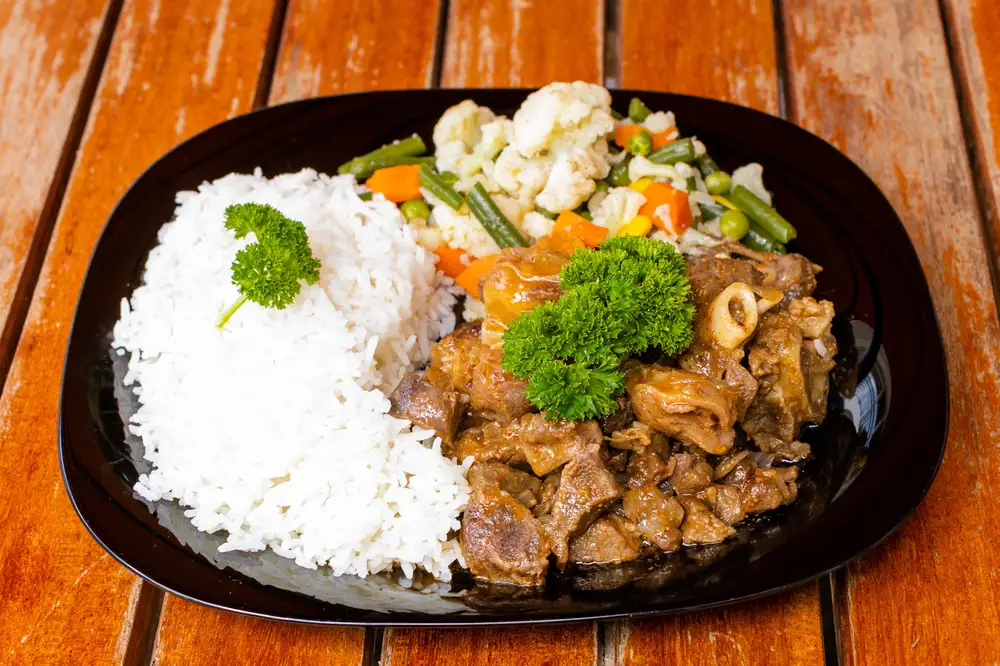 White rice with meat and vegetables