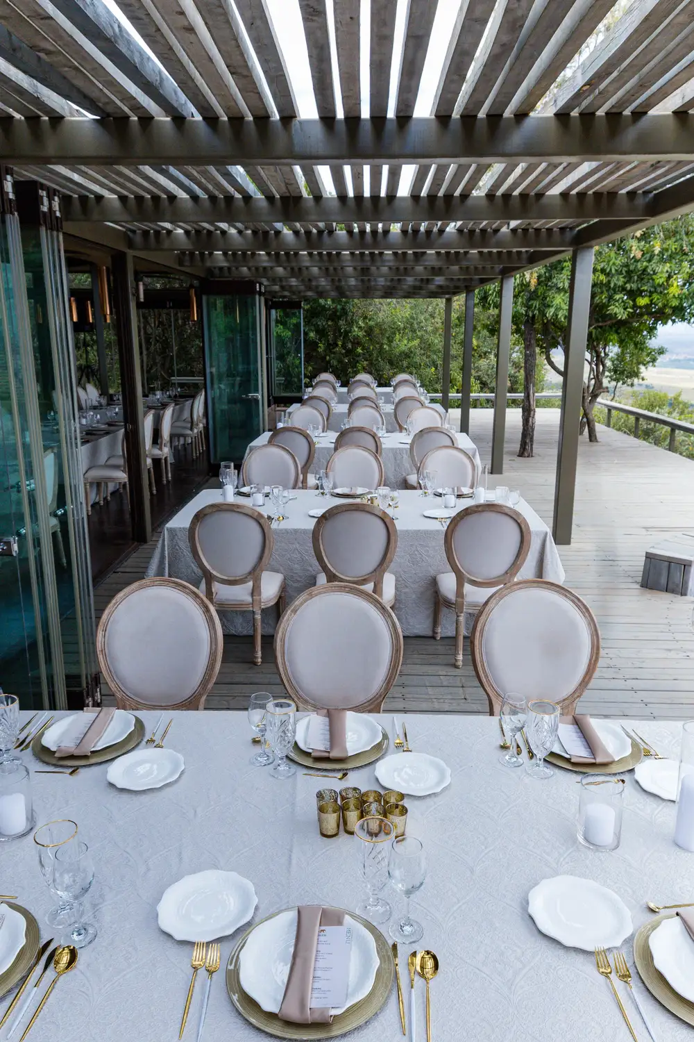 White themed Ceremonial Dining reception