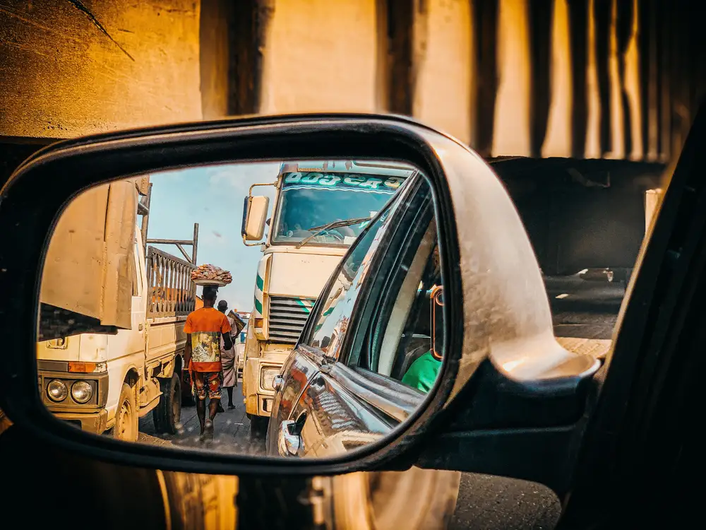 side mirror in traffic