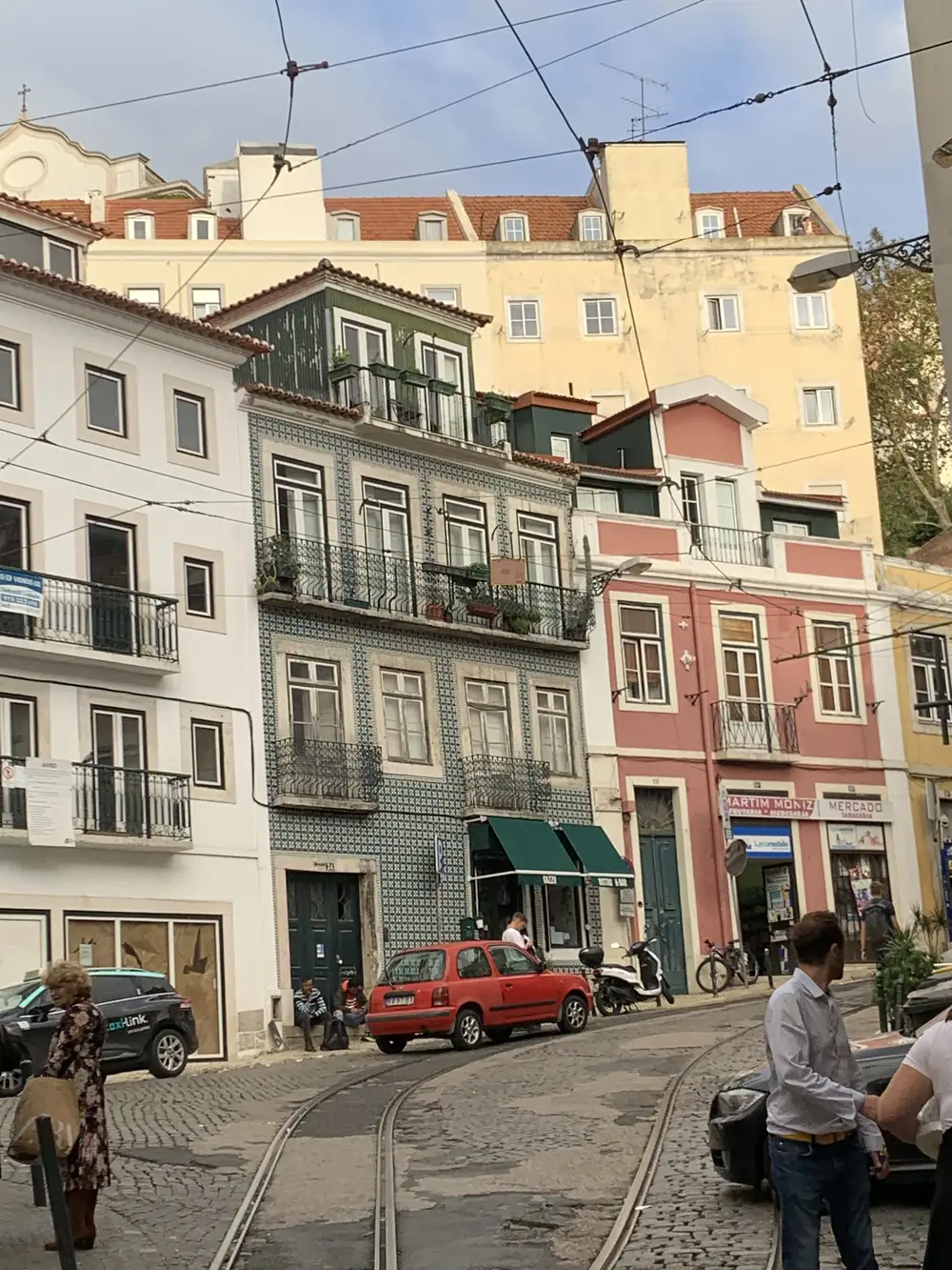 houses & trams