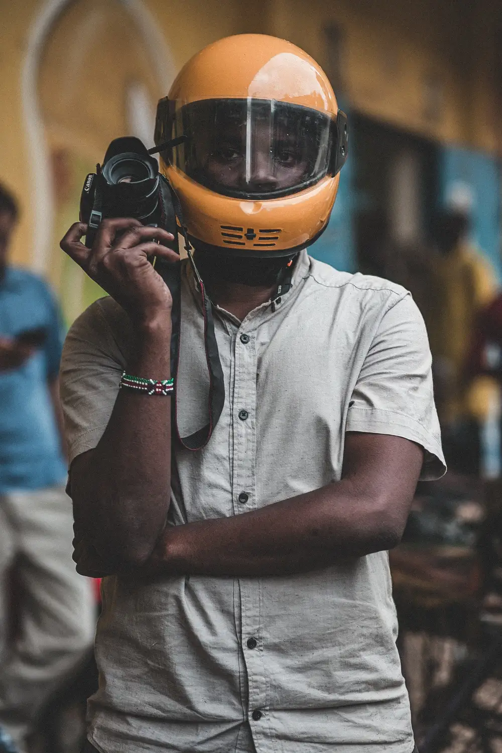 photographer wearing an helmet