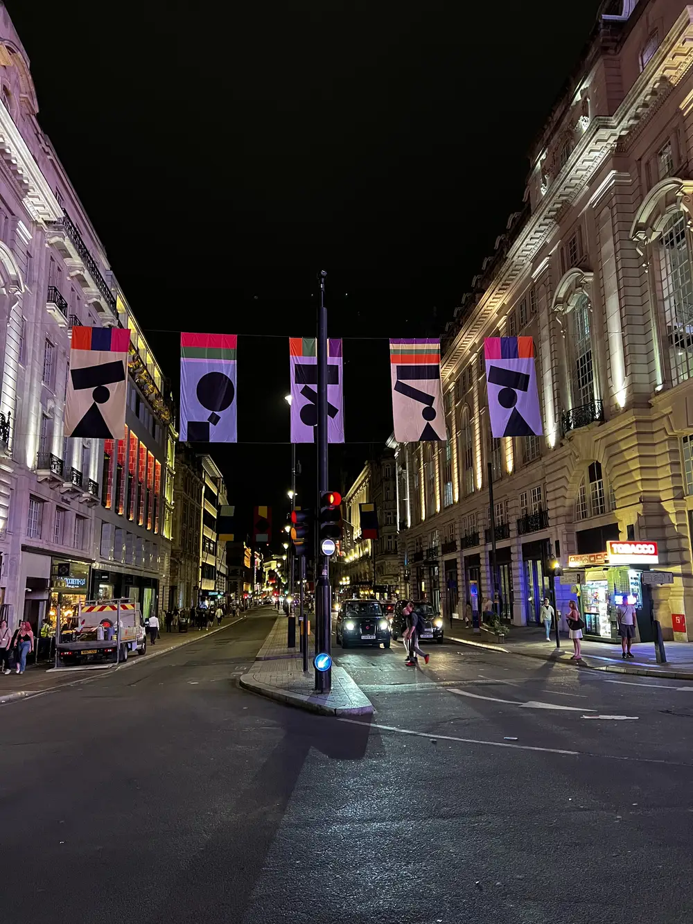 Piccadilly Circus