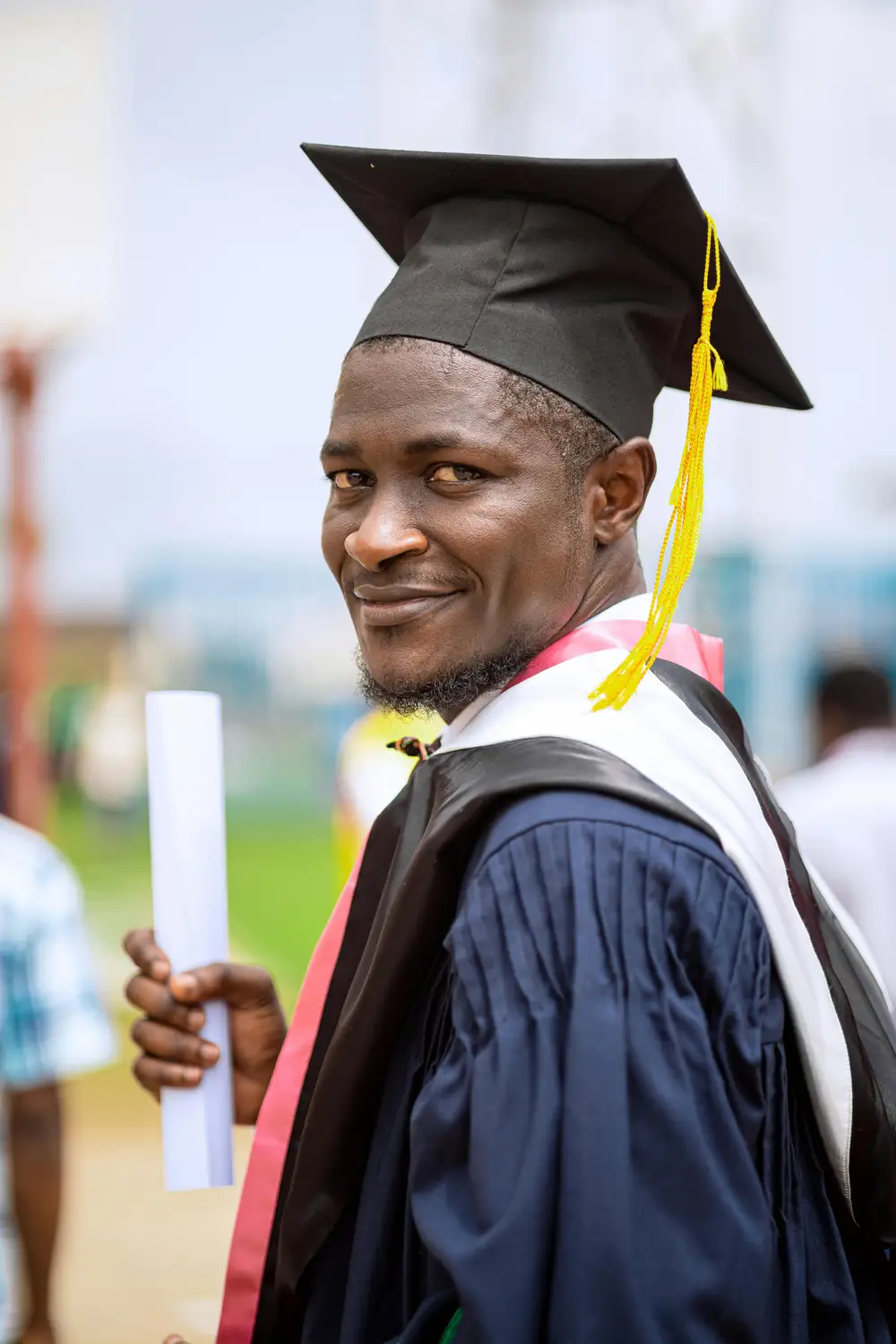 a male graduand